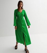 New Look Green Geometric V Neck Long Flare Sleeve Midi Dress